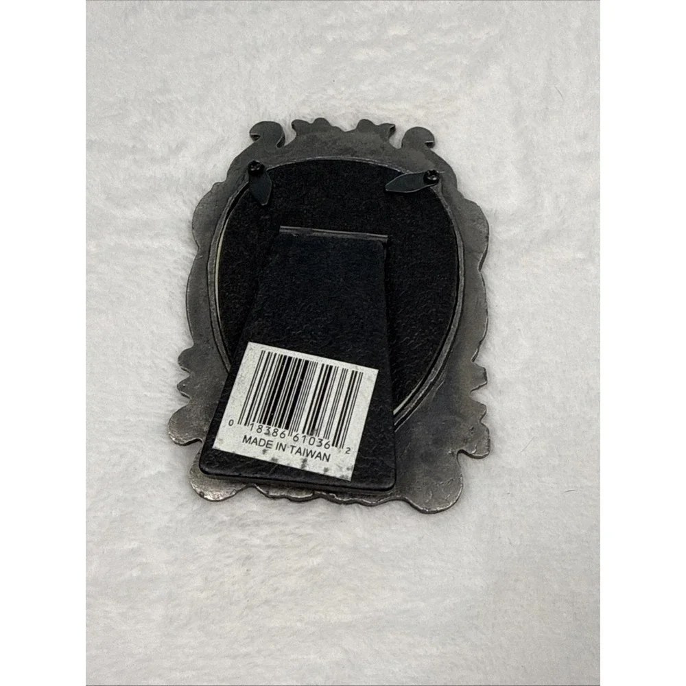 Vintage Style Heart Photo Frame Ornate Floral Pewter Tone Tabletop Easel Decor